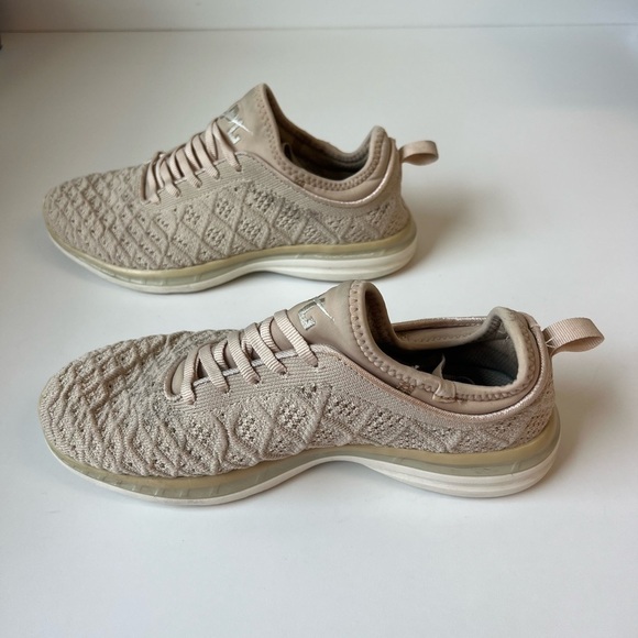 APL TechLoom Phantom Sneaker. Very Good Condition. - Picture 6 of 7